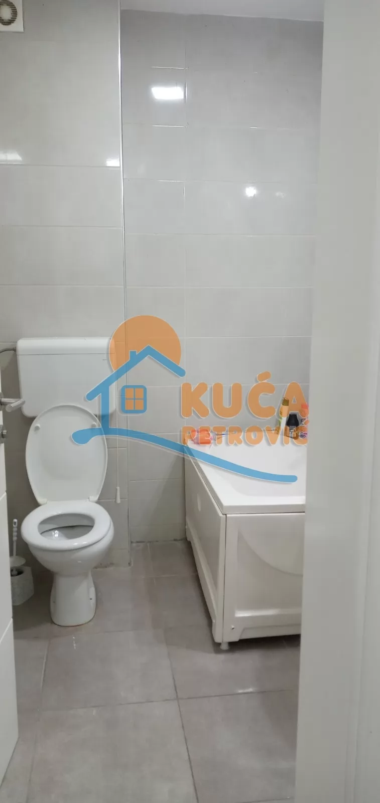 Jednosoban stan, 38 m2, Centar, Novosadska ID: i-015595 13