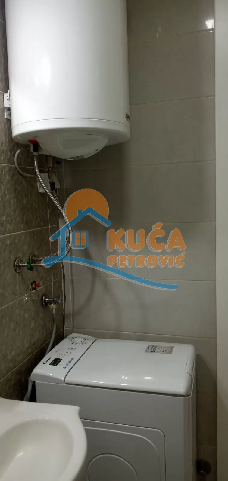 Jednosoban stan, 38 m2, Centar, Novosadska ID: i-015595 15