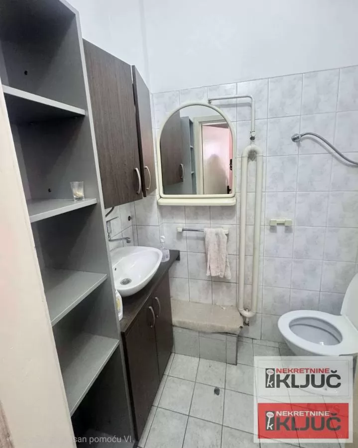 NOVA DETELINARA IZDAJE SE VIŠENAMENSKI ULIČNI LOKAL 7