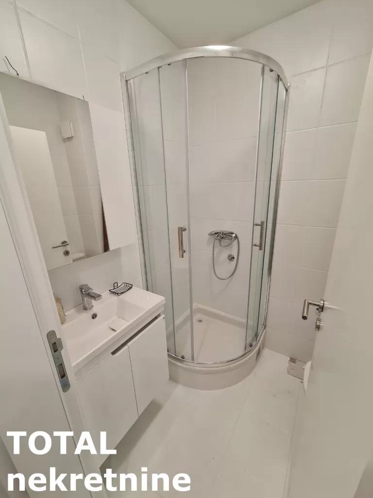 Stan,NOVI SAD,CENTAR,kv: 35.00, € 135000, ID: 1102047 10