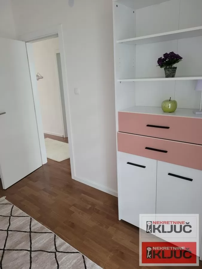 TELEPSKA DOLINA-GRANDE, 71m2, Troiposoban, Namešten 11