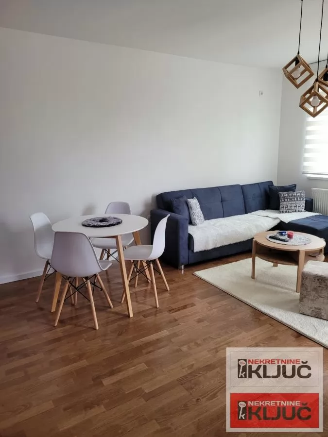 TELEPSKA DOLINA-GRANDE, 71m2, Troiposoban, Namešten 12