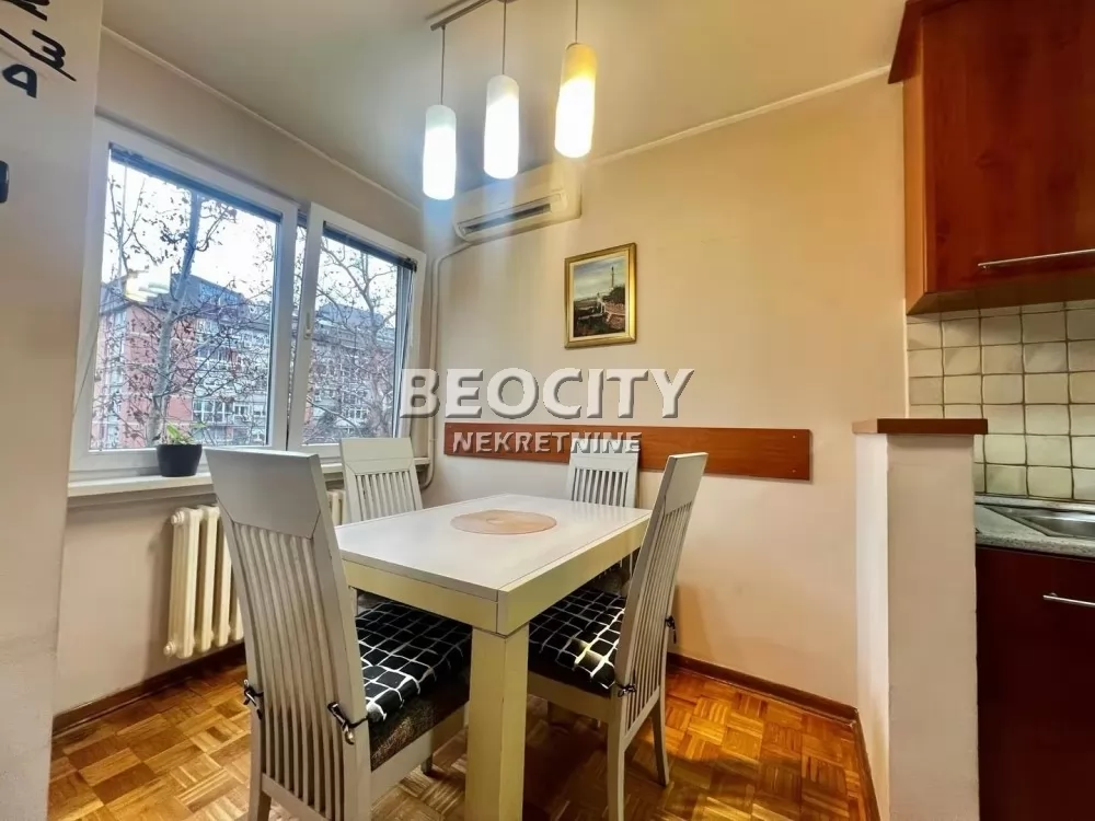 Trosoban stan, 82 m2, Lion, Bulevar kralja Aleksandra ID: 127849 3