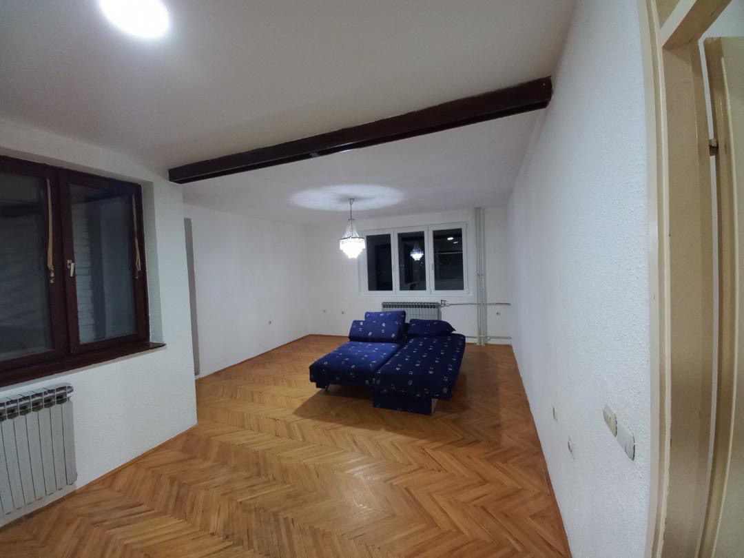 Dvoiposoban stan u naselju Sunce 2