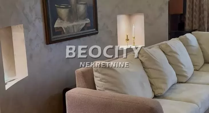 Kuća, 330 m2, Julino brdo, Poručnika Spasića i Mašere ID: 127210 10