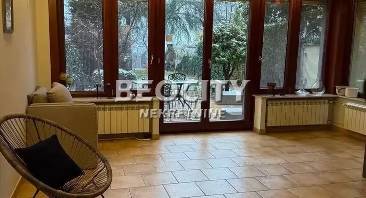 Kuća, 330 m2, Julino brdo, Poručnika Spasića i Mašere ID: 127210 3