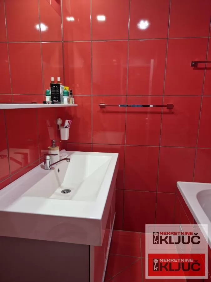 NOVO NASELJE, 55m2, Jednoiposoban, Namešten, Fasadna cigla 16