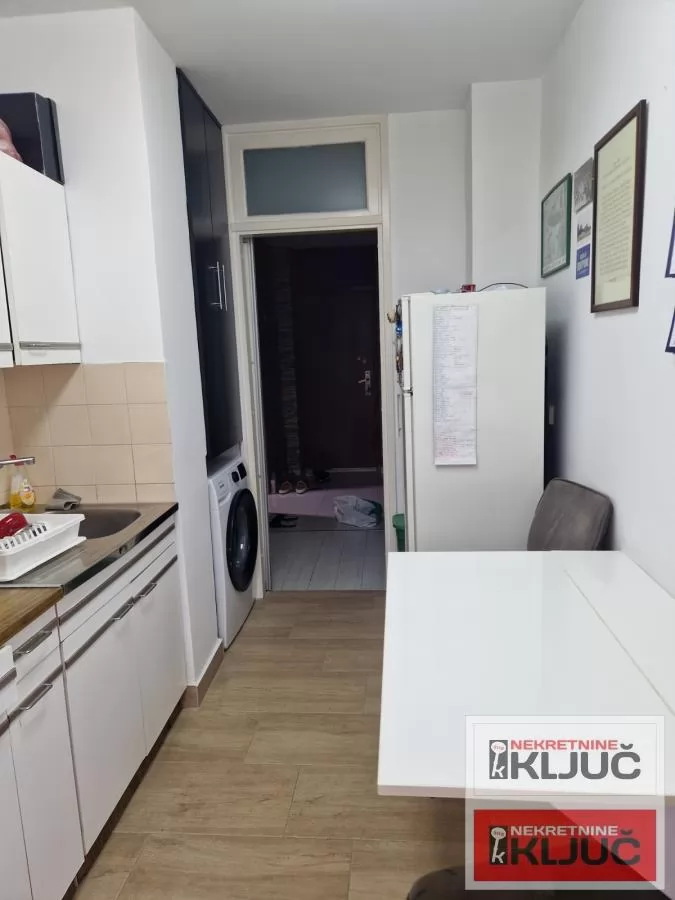 NOVO NASELJE, 55m2, Jednoiposoban, Namešten, Fasadna cigla 4