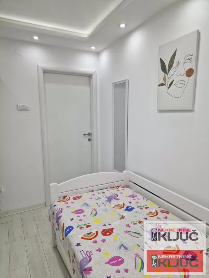 NOVO NASELJE, 55m2, Jednoiposoban, Namešten, Fasadna cigla 6