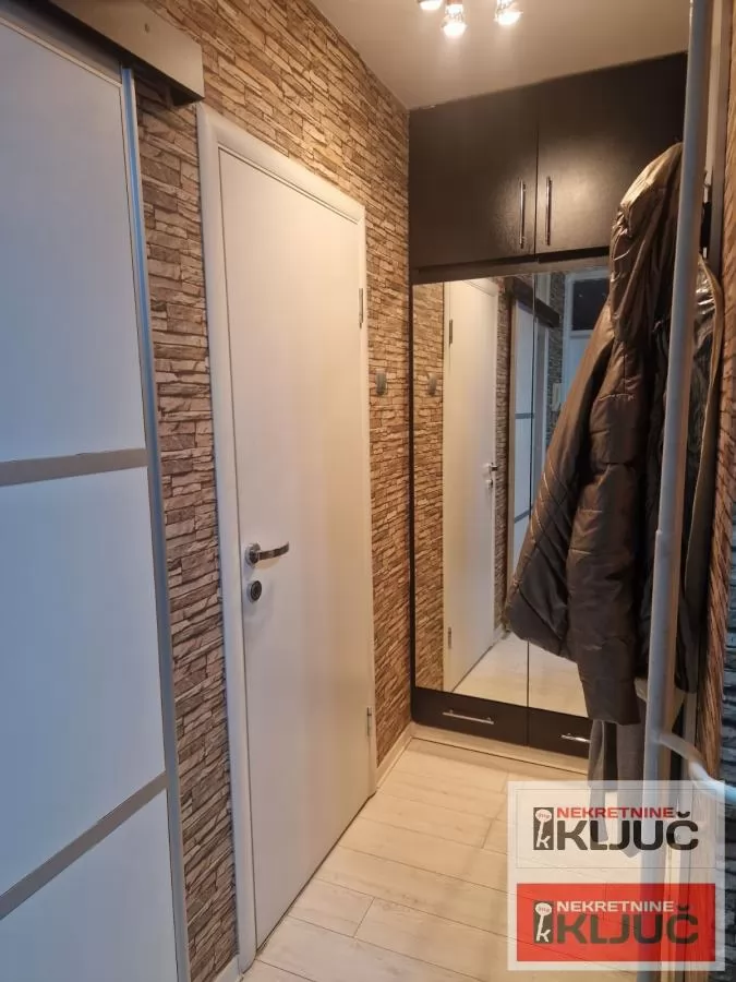 NOVO NASELJE, 55m2, Jednoiposoban, Namešten, Fasadna cigla 8