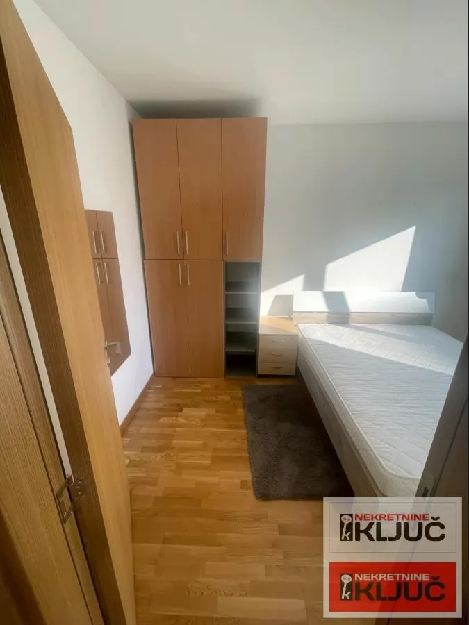 NOVO NASELJE-JUGOVIĆEVO-IZDAJE SE JEDNOIPOSOBAN STAN 13