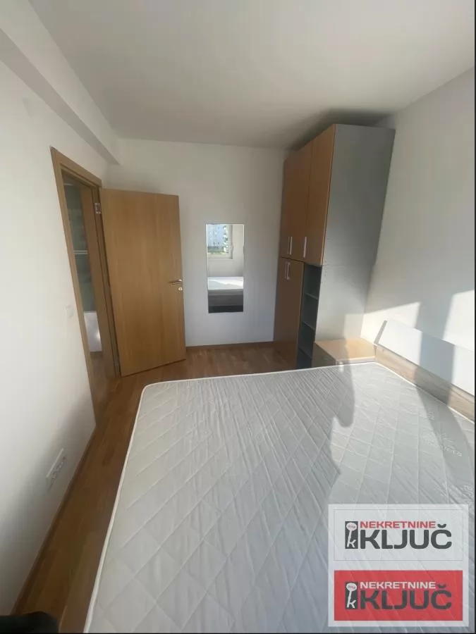 NOVO NASELJE-JUGOVIĆEVO-IZDAJE SE JEDNOIPOSOBAN STAN 14