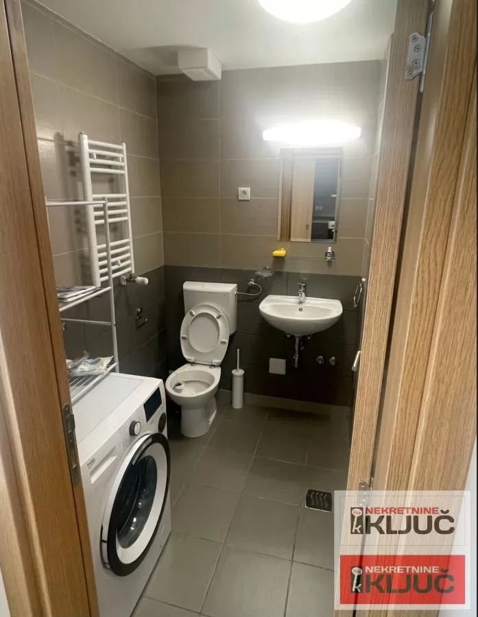 NOVO NASELJE-JUGOVIĆEVO-IZDAJE SE JEDNOIPOSOBAN STAN 15