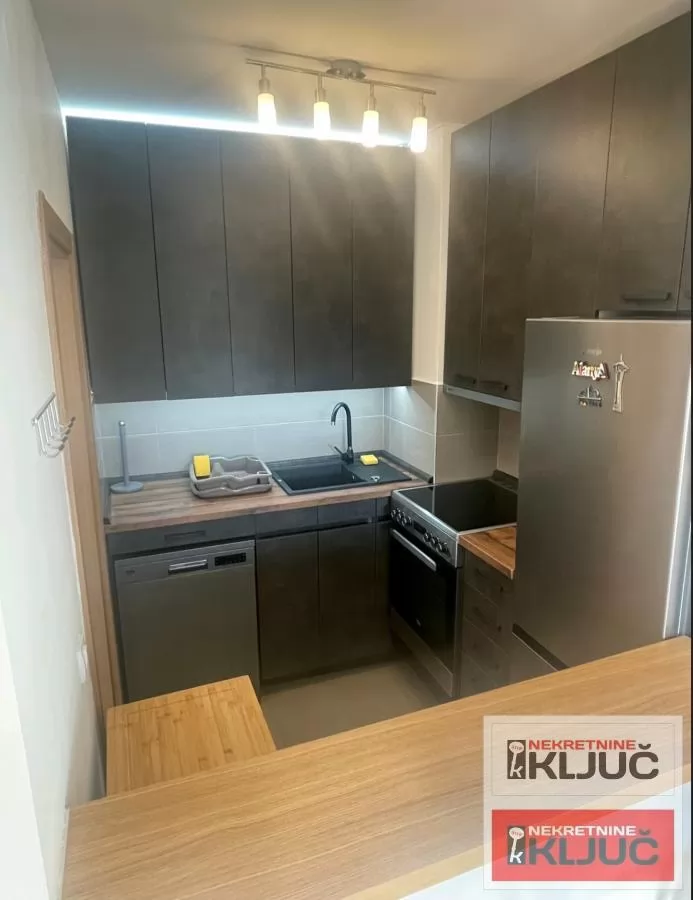 NOVO NASELJE-JUGOVIĆEVO-IZDAJE SE JEDNOIPOSOBAN STAN 6