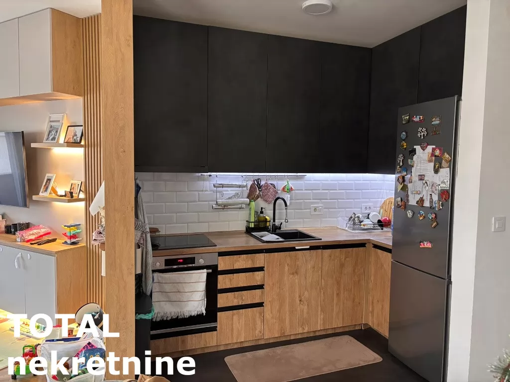 Stan,NOVI SAD,TELEP,kv: 82.00, € 193000, ID: 1102058 8