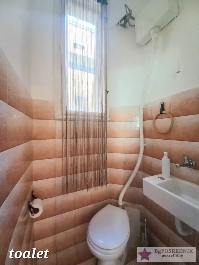 Vračar, Krunski venac, Kumanovska, 131m2 19