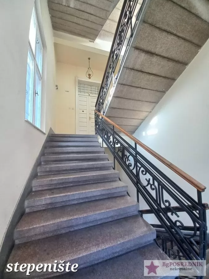 Vračar, Krunski venac, Kumanovska, 131m2 23