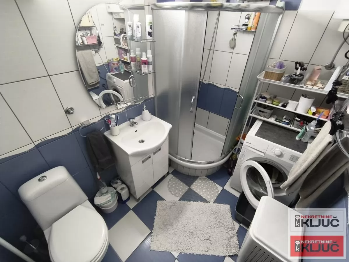 DETELINARA, 53m2, Dvoiposoban, Renoviran, Namešten 10