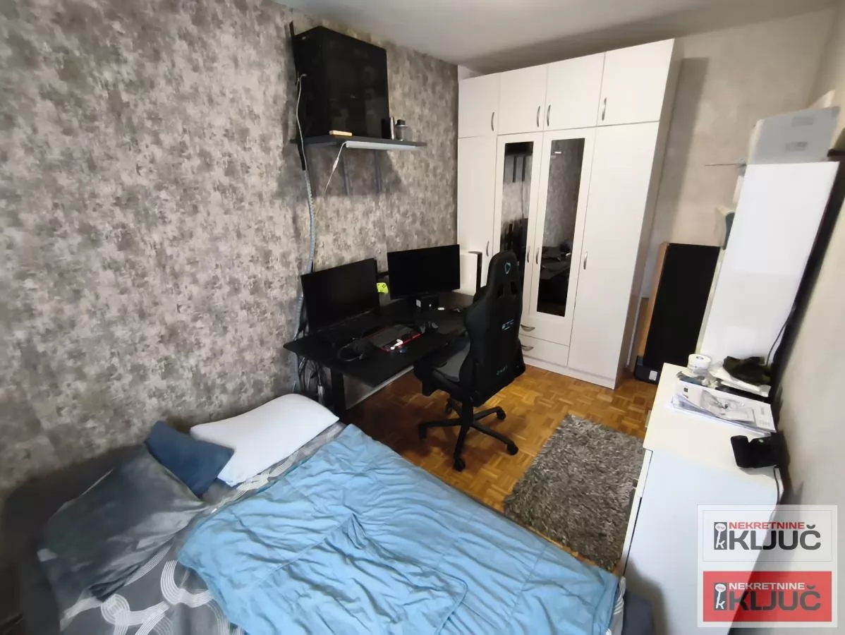 DETELINARA, 53m2, Dvoiposoban, Renoviran, Namešten 14