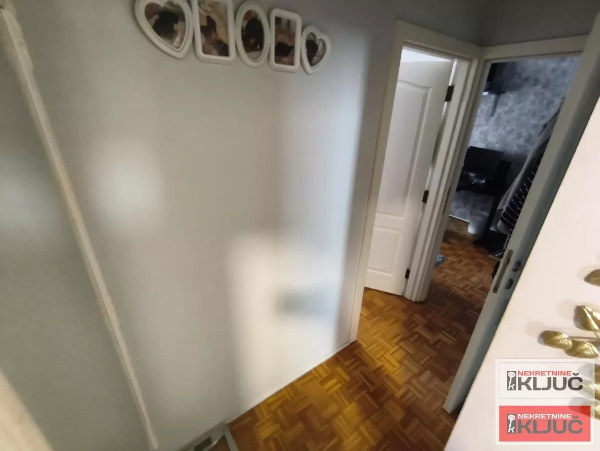 DETELINARA, 53m2, Dvoiposoban, Renoviran, Namešten 16