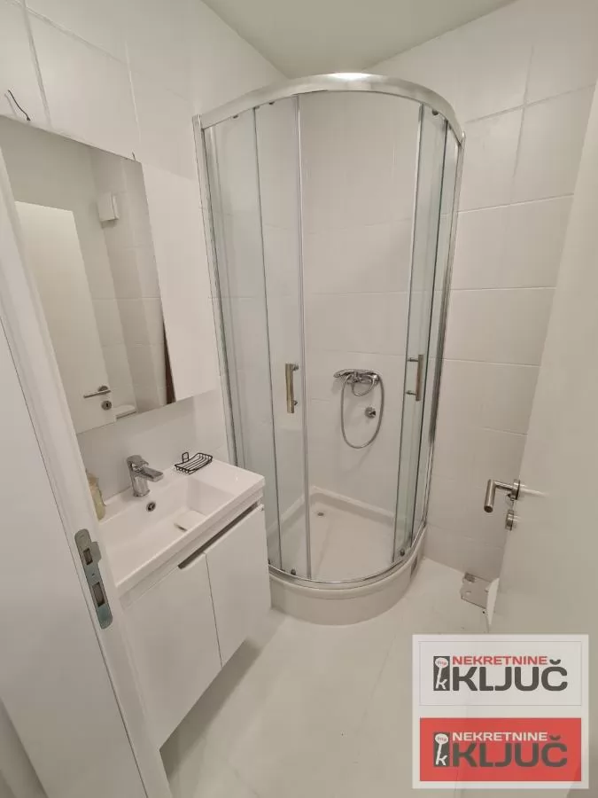 KVANTAŠKA PIJACA, 35m2, Jednoiposoban, Namešten 6