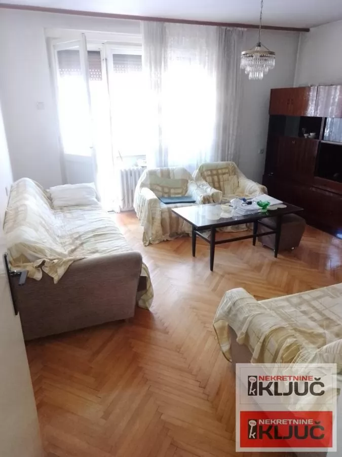 ŽELEZNIČKA STANICA, 72m2, Trosoban, Odličan raspored 1