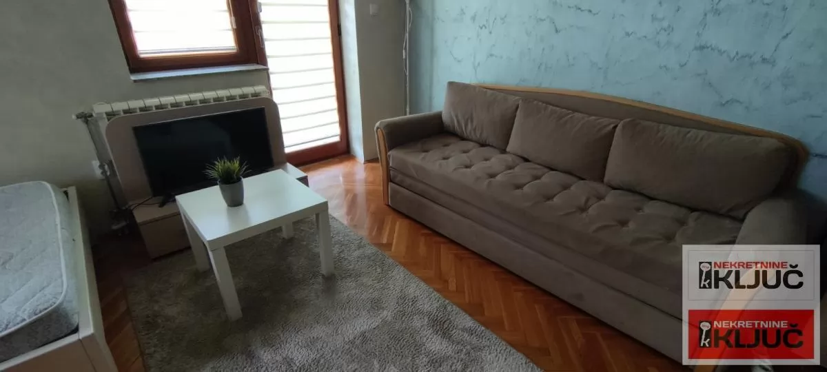 BULEVAR OSLOBOĐENJA IZADAJE SE JEDNOSOBAN NAMEŠTEN STAN 1