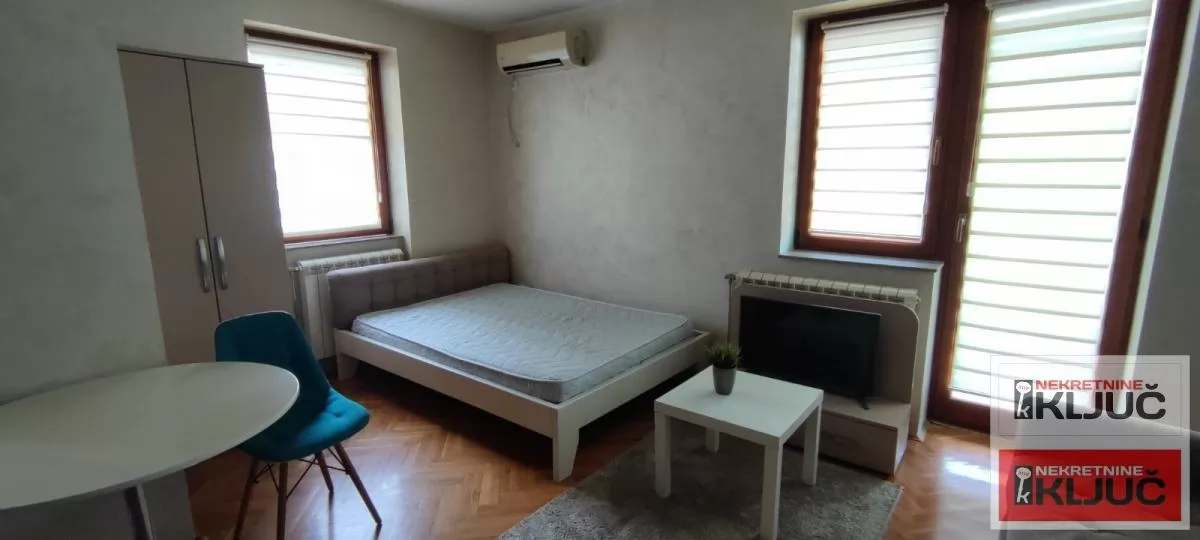 BULEVAR OSLOBOĐENJA IZADAJE SE JEDNOSOBAN NAMEŠTEN STAN 3