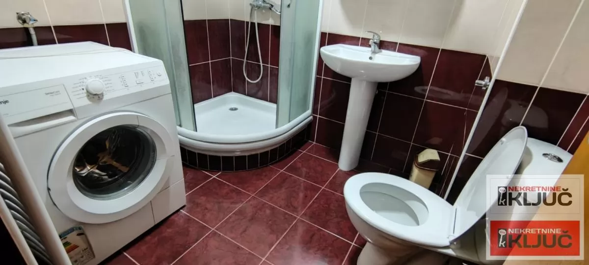BULEVAR OSLOBOĐENJA IZADAJE SE JEDNOSOBAN NAMEŠTEN STAN 7