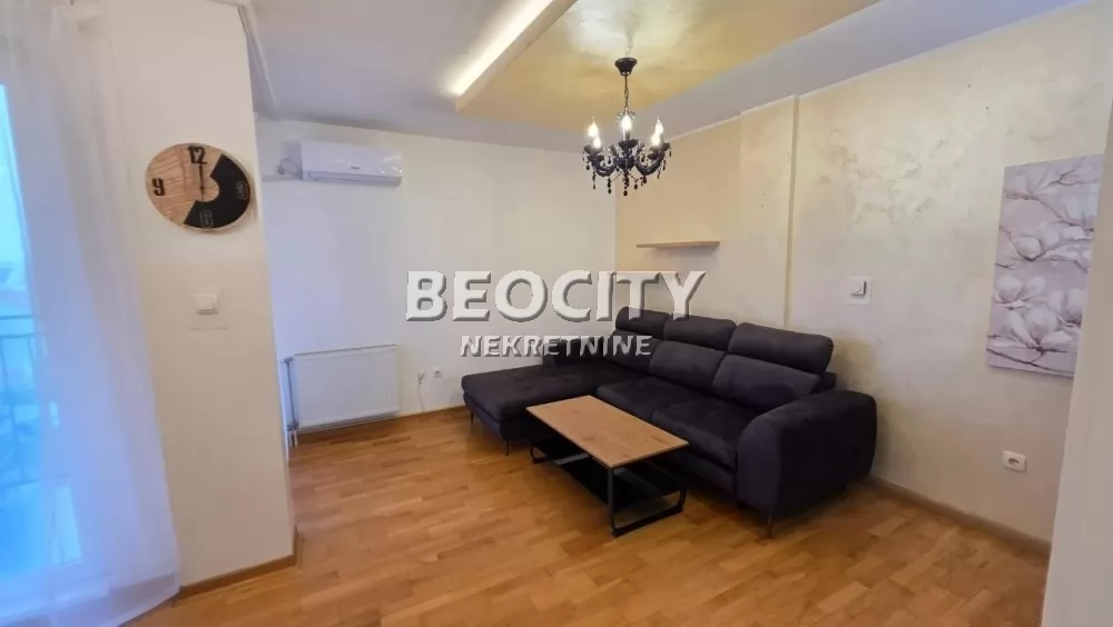 četvorosoban stan, 81 m2, Bulevar Evrope, Bulevar Evrope ID: 127979 1