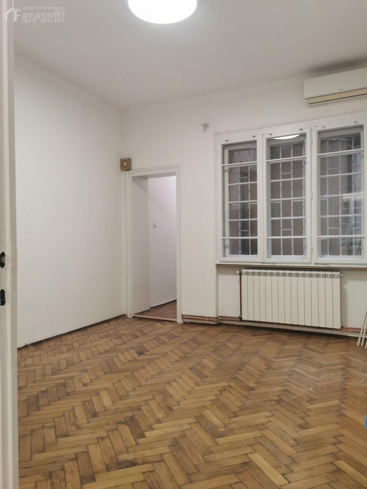 KALENIC, NOVOPAZARSKA, 64m2 3