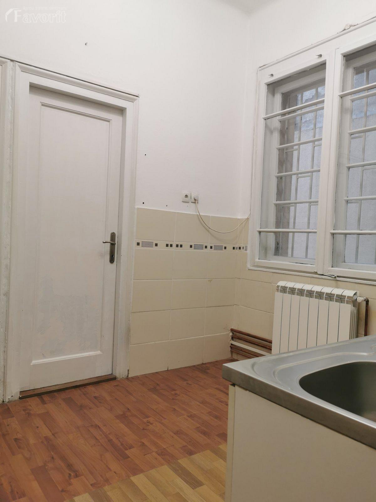 KALENIC, NOVOPAZARSKA, 64m2 5