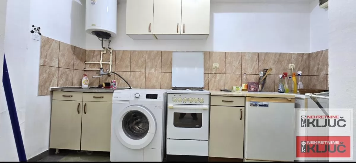 SOCIJALNO IZDAJE SE JEDNOSOBAN NAMEŠTEN STAN 8