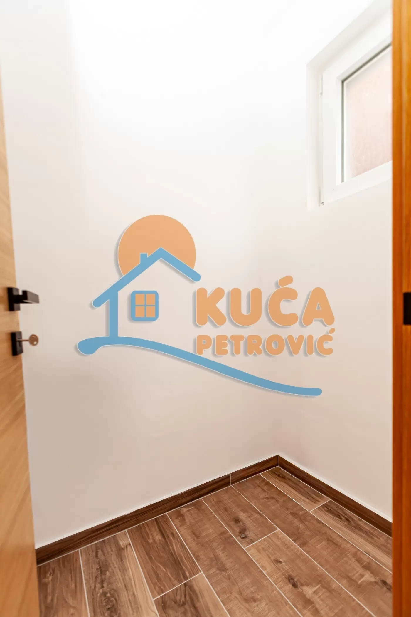 Trosoban stan, 92 m2, Durlan, Kneza Mihaila Obrenovića ID: p-015616 20