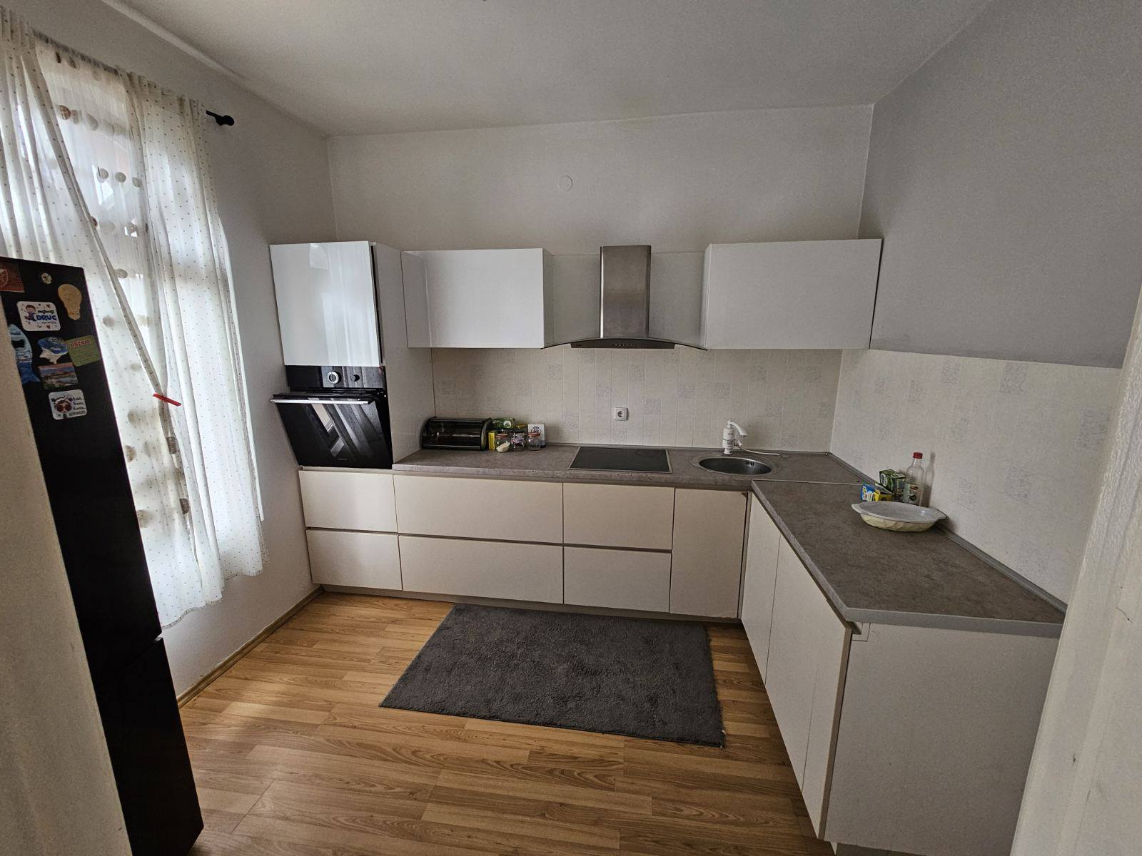 Prodaju se dve kuce na placu u Bačkoj Topoli 4