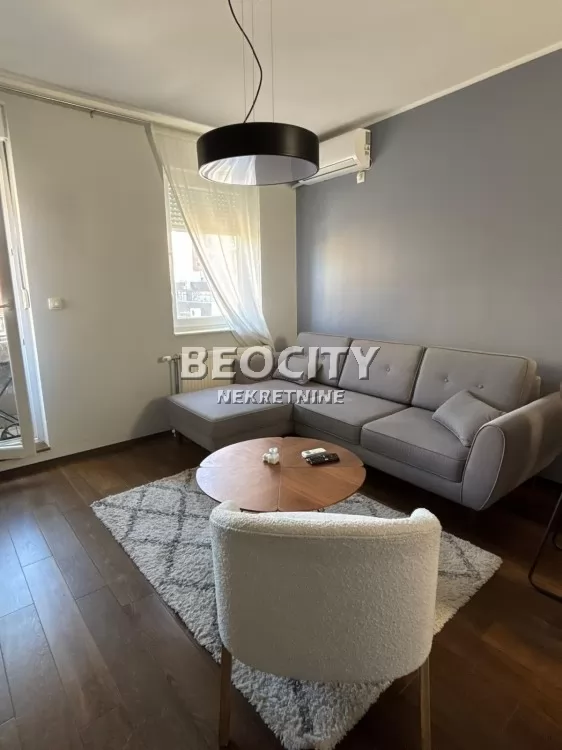 Dvosoban stan, 43 m2, Bulevar Evrope, Bulevar Evrope ID: 127953 2