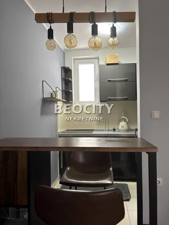 Dvosoban stan, 43 m2, Bulevar Evrope, Bulevar Evrope ID: 127953 3