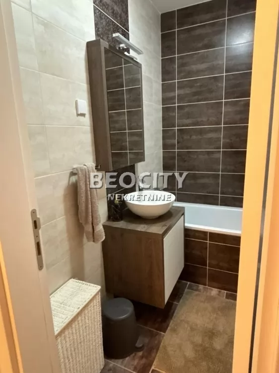 Dvosoban stan, 43 m2, Bulevar Evrope, Bulevar Evrope ID: 127953 8