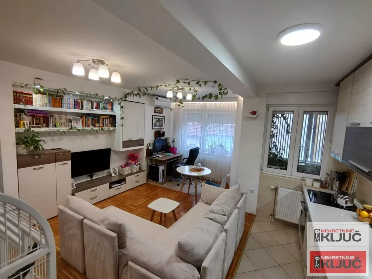 GRBAVICA, 42m2, Dvosoban, Namešten, Novija gradnja 1