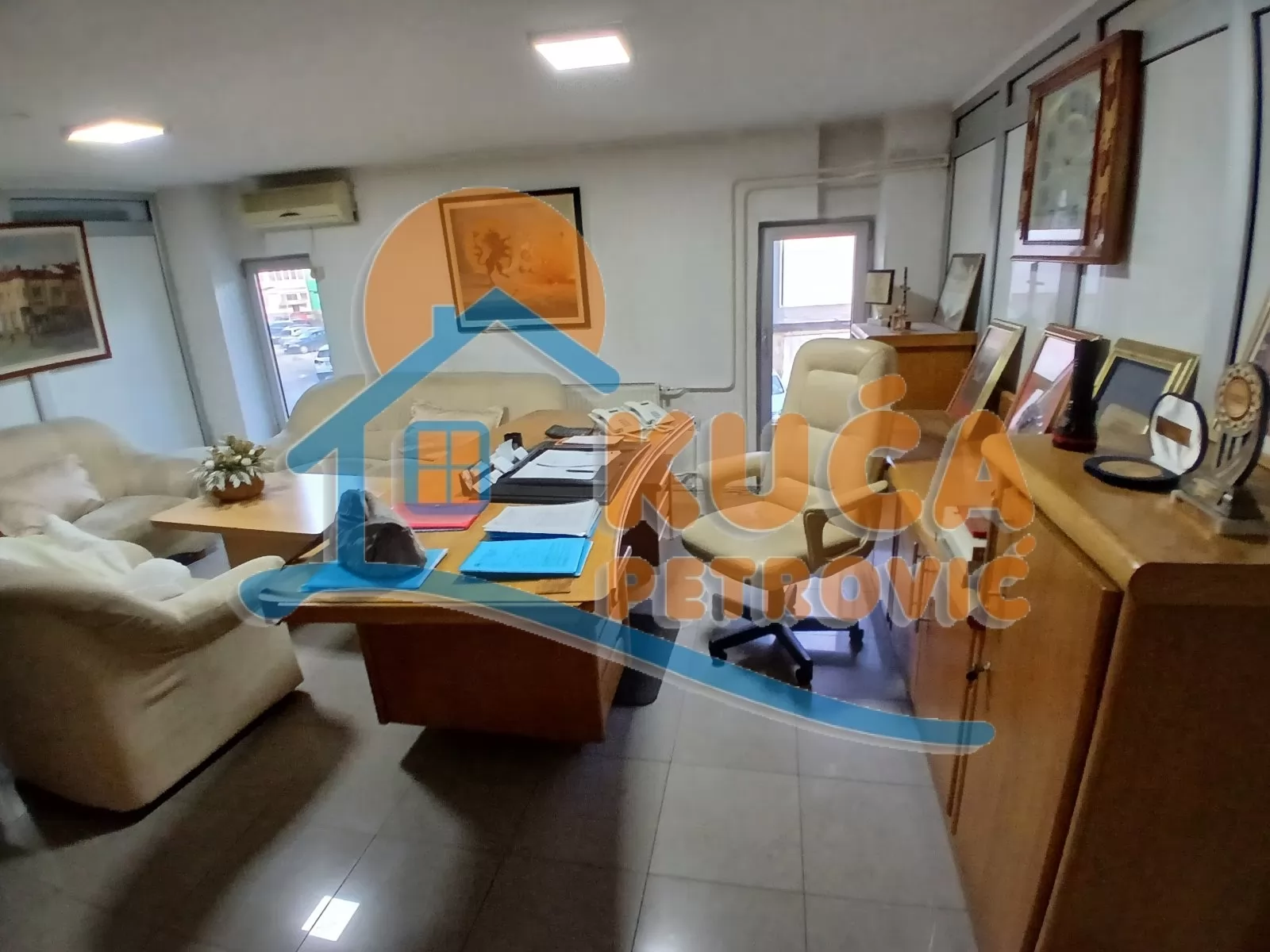 Lokal, 70 m2, Medijana, Trg Pavla Stojkovića ID: i-015417 4