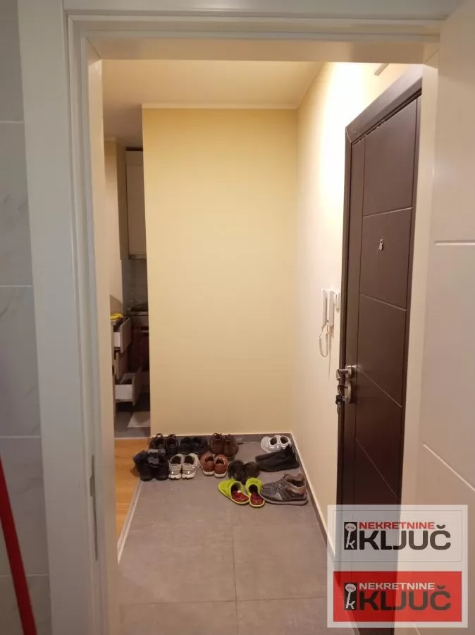 ROTKVARIJA, 58m2, Trosoban, Namešten 10