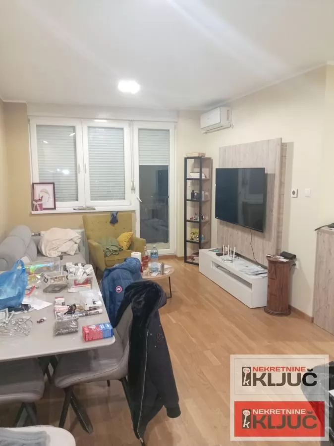 ROTKVARIJA, 58m2, Trosoban, Namešten 4