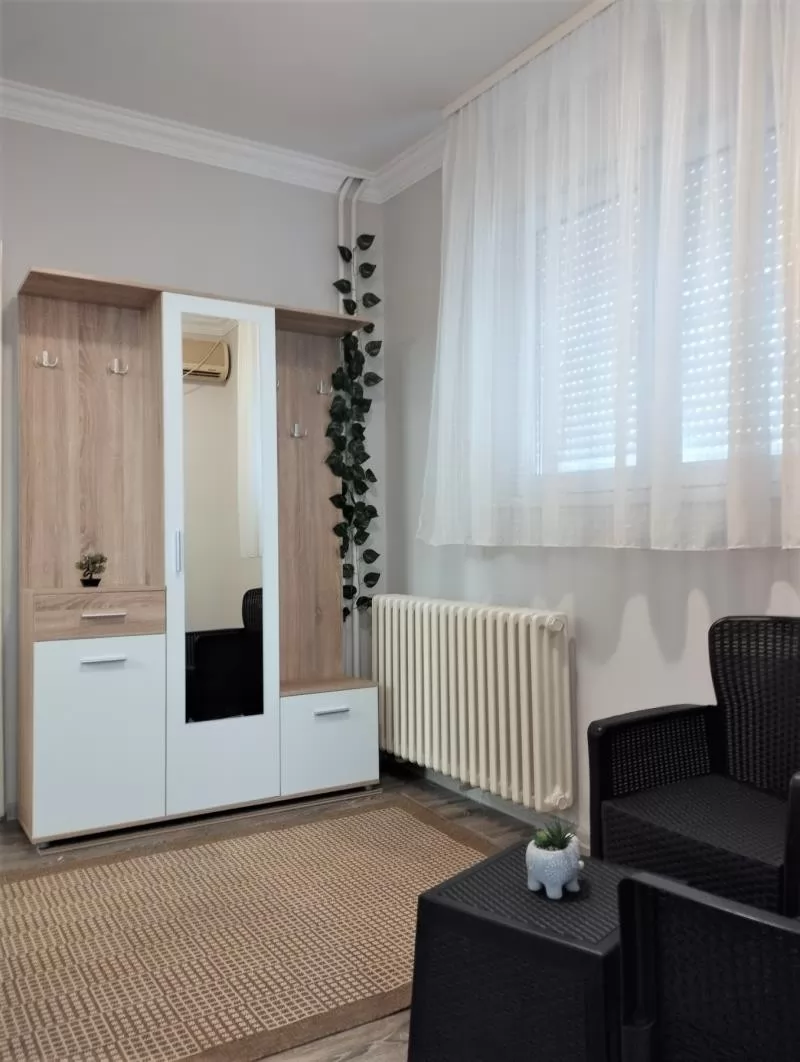 Stan,NOVI SAD,CENTAR,kv: 54, € 380, ID: 9101659 14