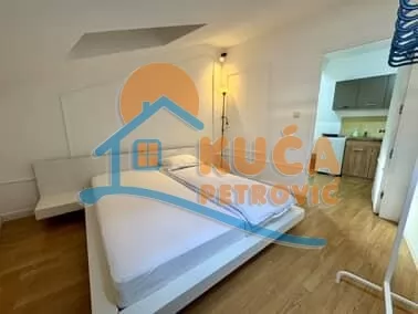 Jednosoban stan, 30 m2, Centar, Nikole Pašića ID: i-015628 5