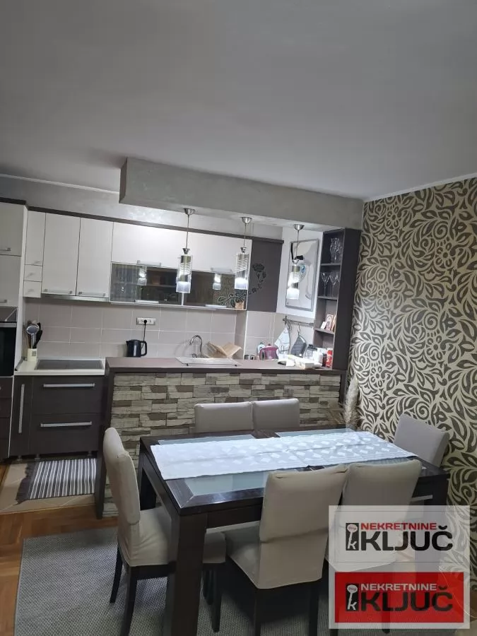 PODBARA, 77m2, Trosoban, Namešten sa parking mestom 5