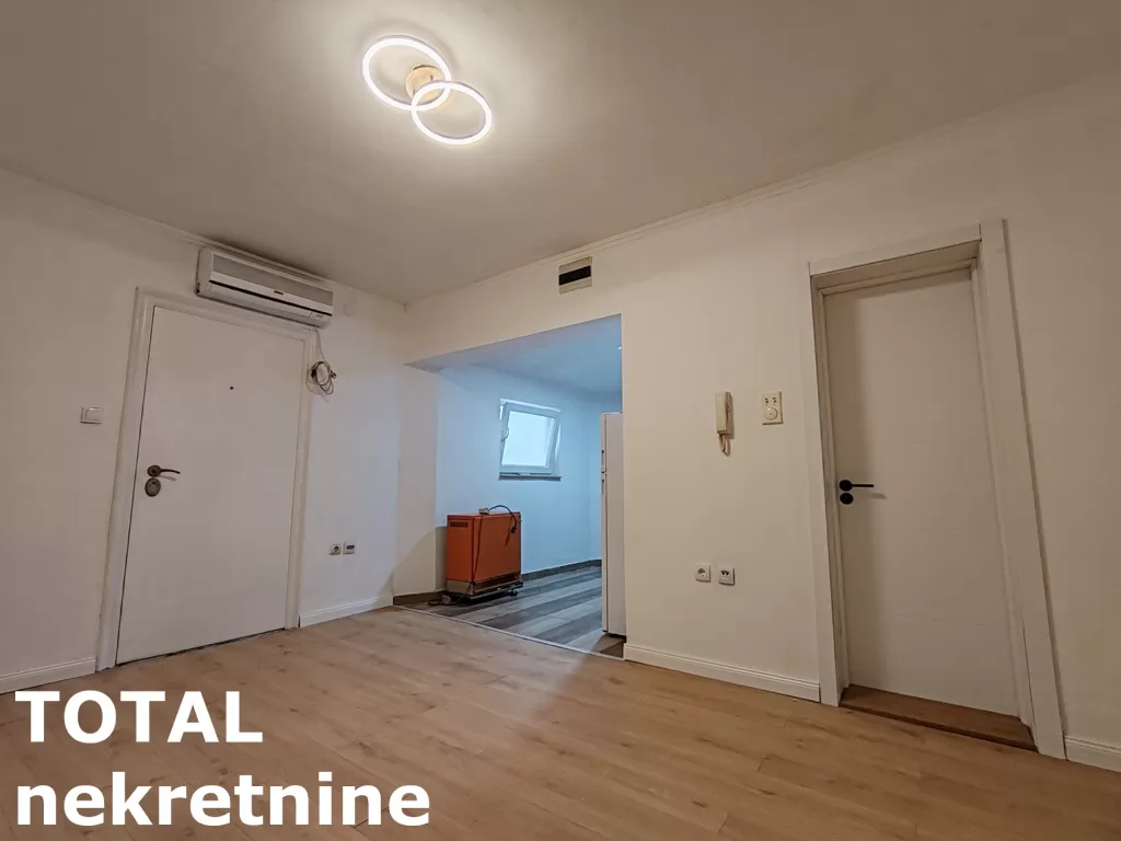 Stan,NOVI SAD,CENTAR,kv: 26.00, € 63500, ID: 1102079 5