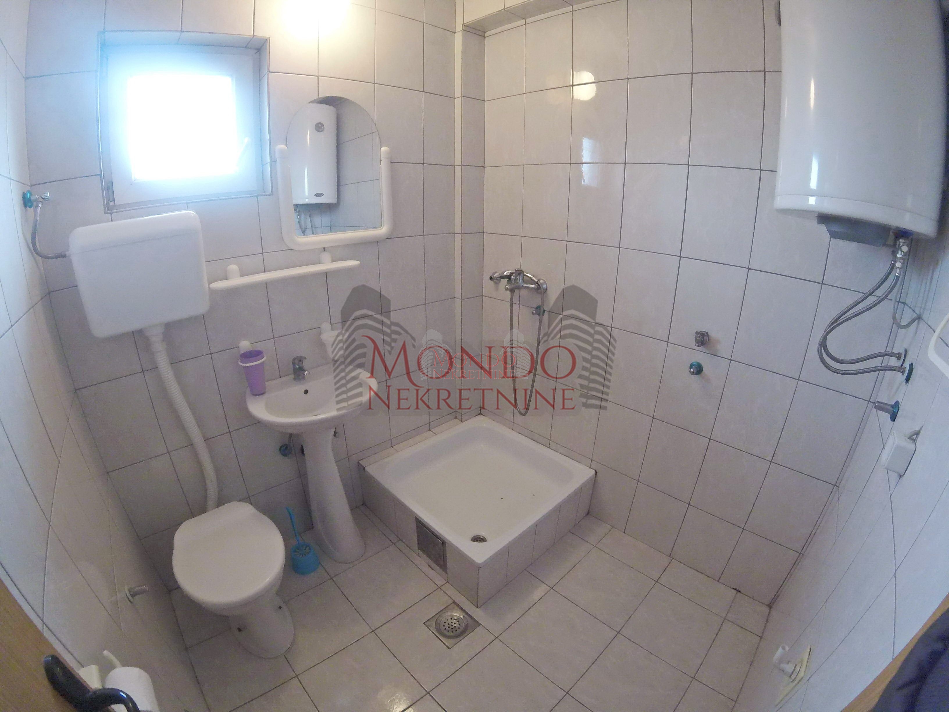 Izdaje se garsonjera kod Vojne bolnice, ul. Nikole Kopernika 6