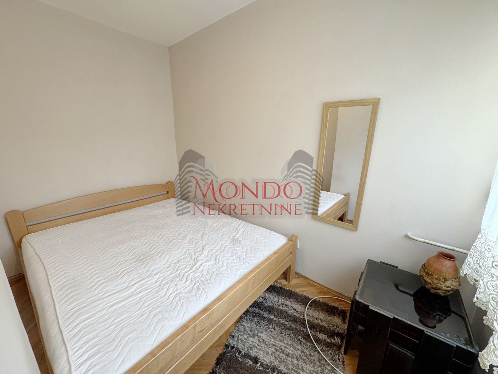 Dvosoban stan na Paliluli, Nova zeleznika kolonija 5