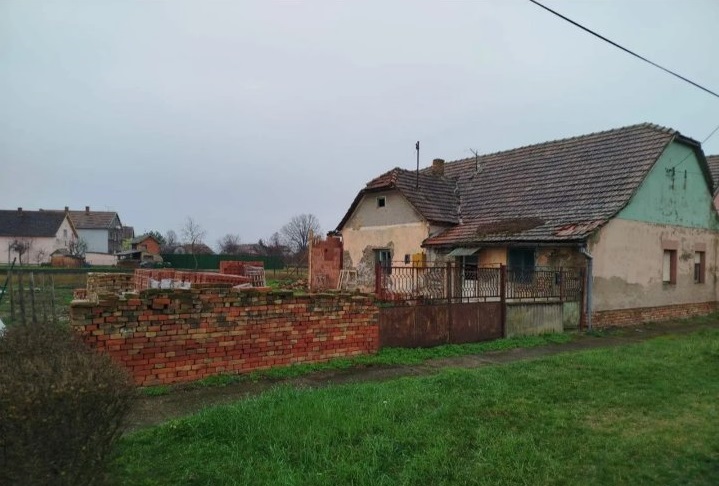 Kuca za renoviranje Lazarevo Zrenjanin 4