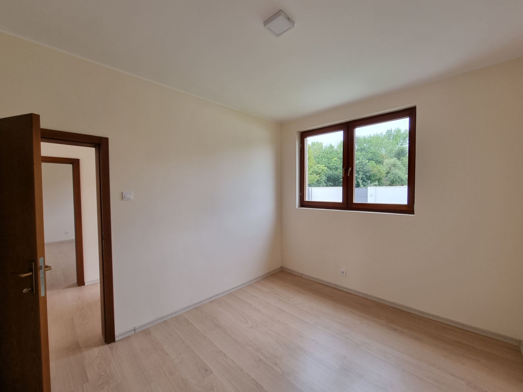 Moderna vila sa bazenom na Palicu 4